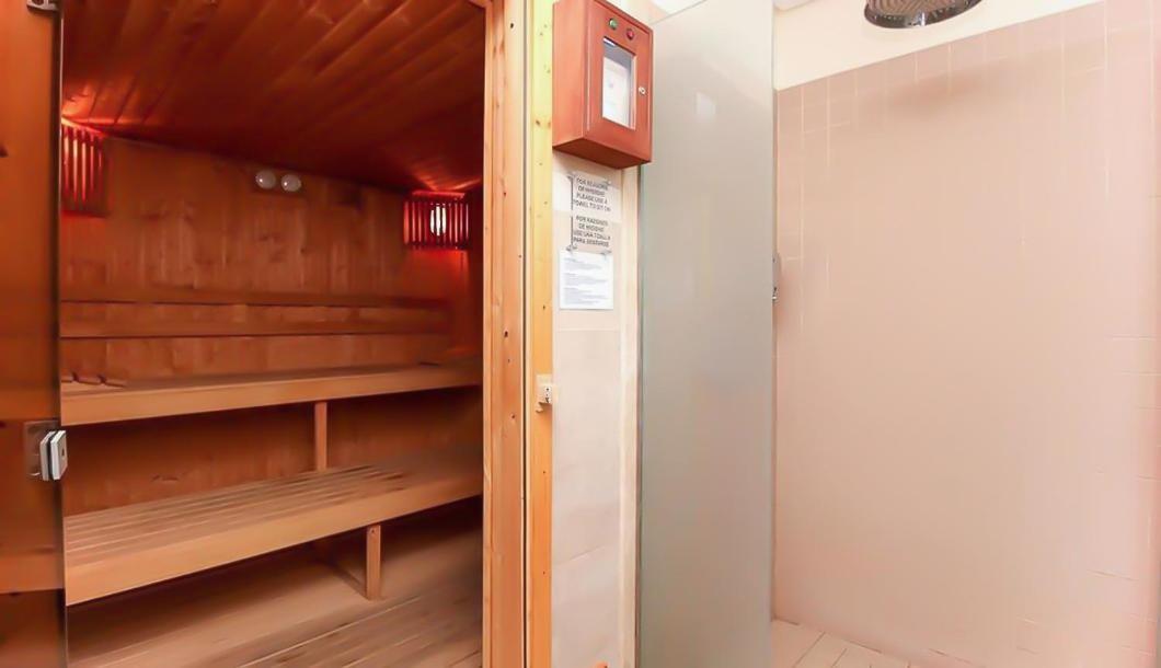 Appartement Luxury 2 Bedroom Sauna Gym Pools Jacuzzi Marbella